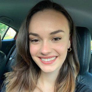 Meet your Posher, Eva